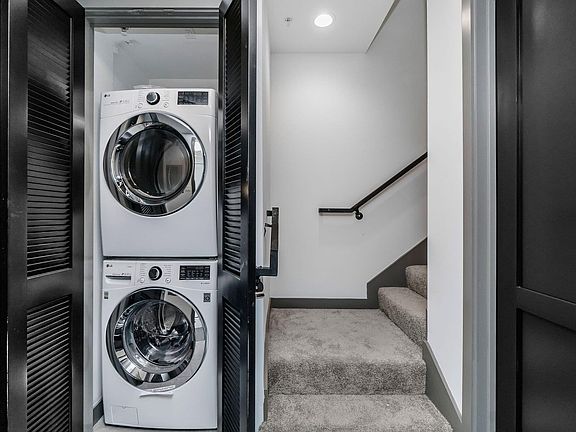 4th image of 3815 W Avenue 43