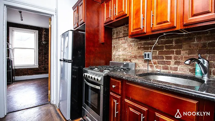 Rented by Nooklyn NYC LLC | media 21