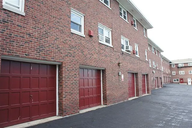 Bergenwood Apartments — Photo 7