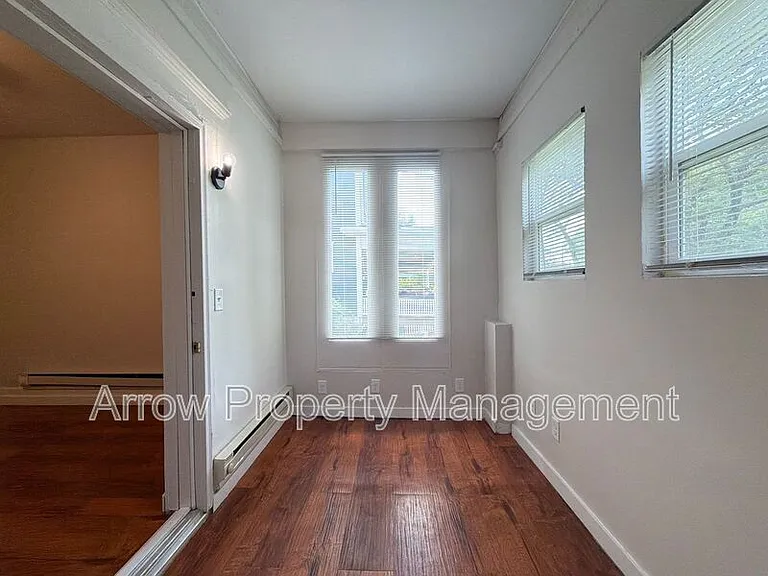 1215 Peach St #2 — Photo 8