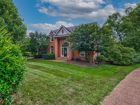 2nd image of 1503 Forest Garden Dr