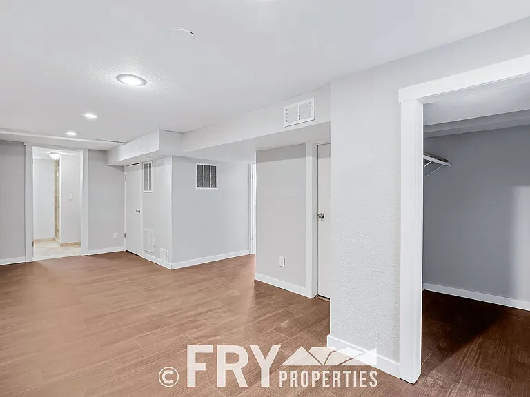 3125 Sheridan Blvd — Photo 19