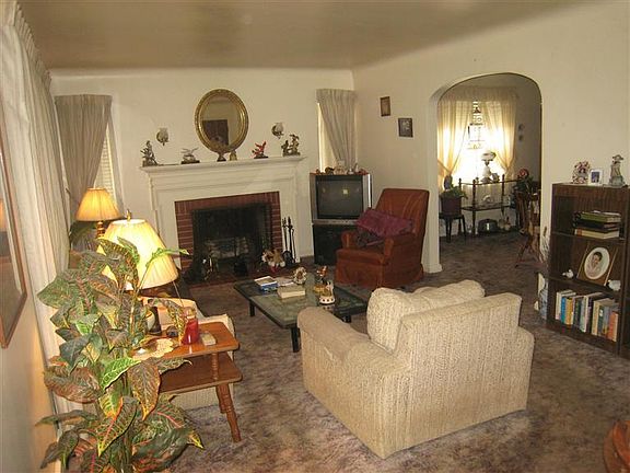 2nd image of 3127 Bellewood Ave