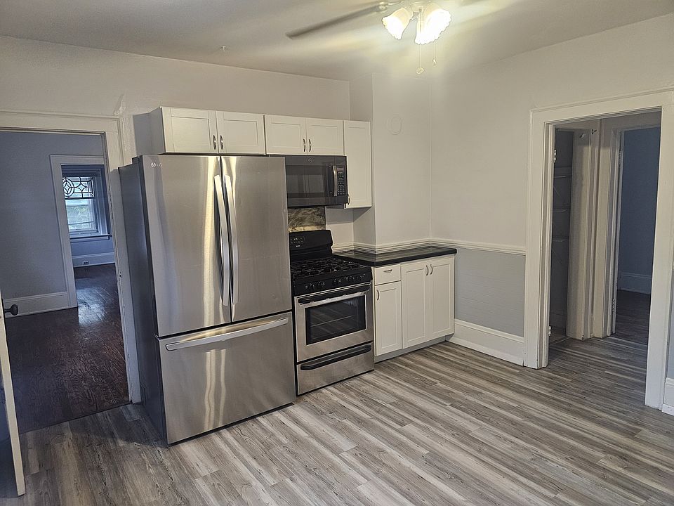 1st image of 3518 Schiller Ave