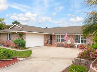 1509 Berkeley Dr, Lompoc, CA 93436