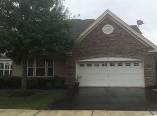 17 Fehervari Ct, Somerset, NJ 08873