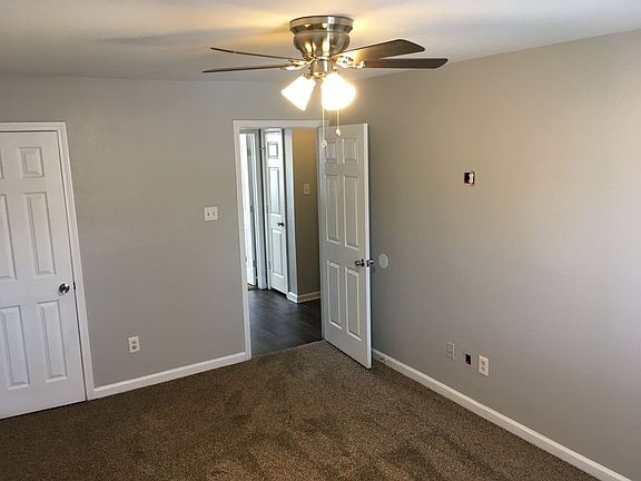 2nd image of 607 Chickadee Dr APT 4