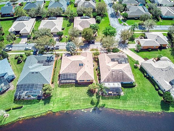 3rd image of 822 Shorehaven Dr