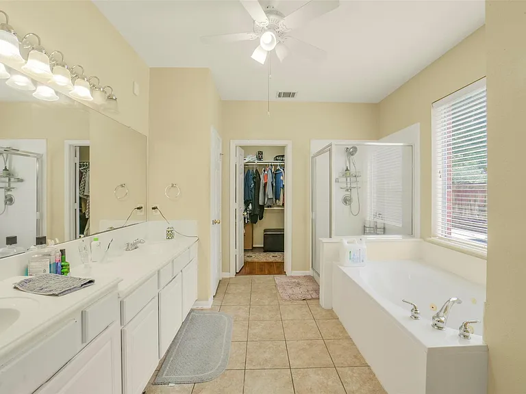 22554 Bristolwood Ct — Photo 25