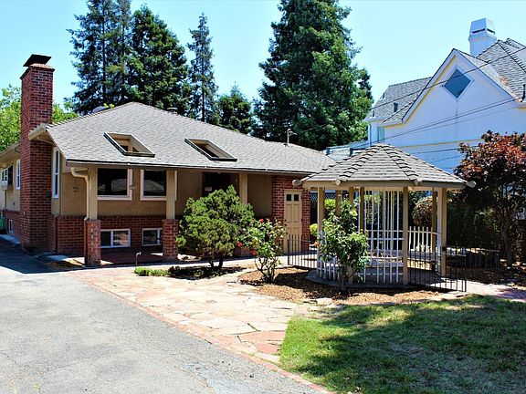 2nd image of 1354 University Ave