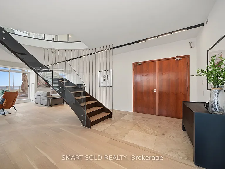 500 Queens Quay W #Penthouse 01E — Photo 11