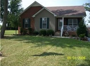 111 Paigewood Dr, Portland, TN 37148