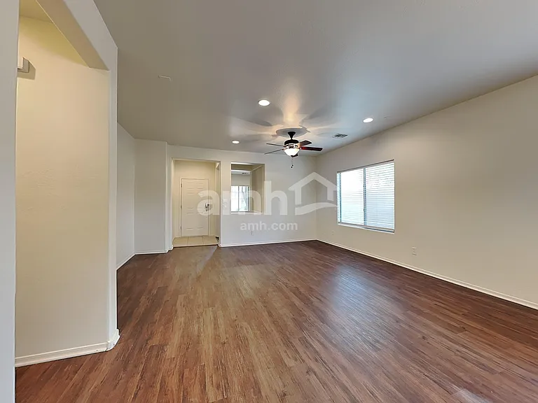 18203 W Townley Ave — Photo 8