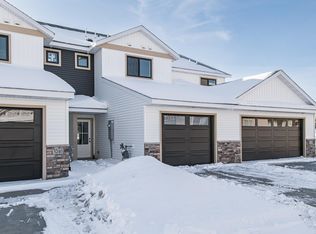 5244 Harvest Square Pl NW, Rochester, MN 55901