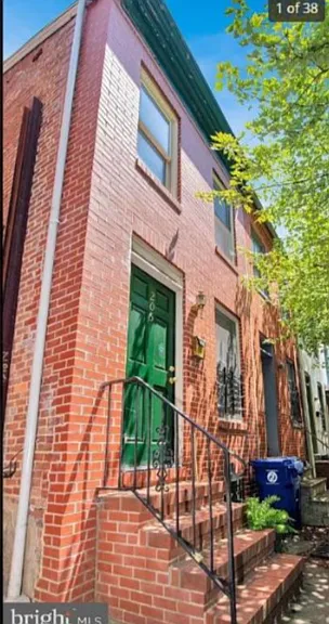 205 Penn St — Photo 2