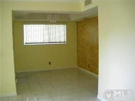5th image of 15126 Ashland St APT G225