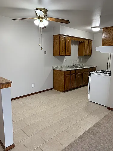 Whitnall Gardens Apartments Photo 1