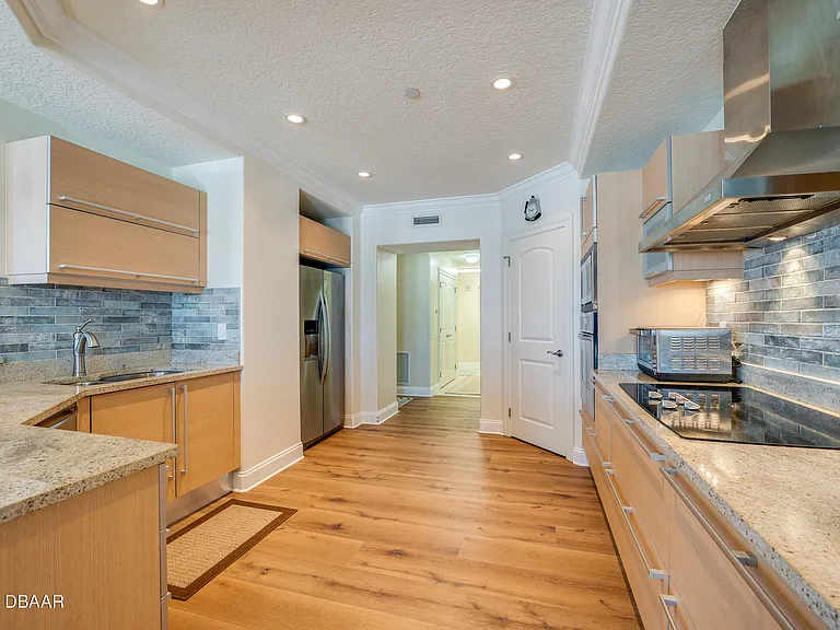 3245 Atlantic Ave #601 — Photo 8