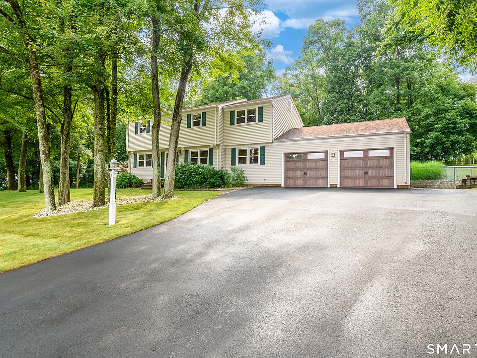1st image of 18 Hillside Drive