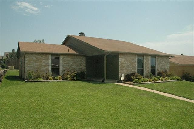 1st image of 2608 Winding Creek Dr