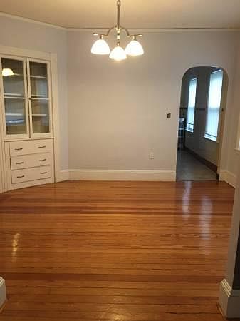 1st image of 183 Grant Ave #1