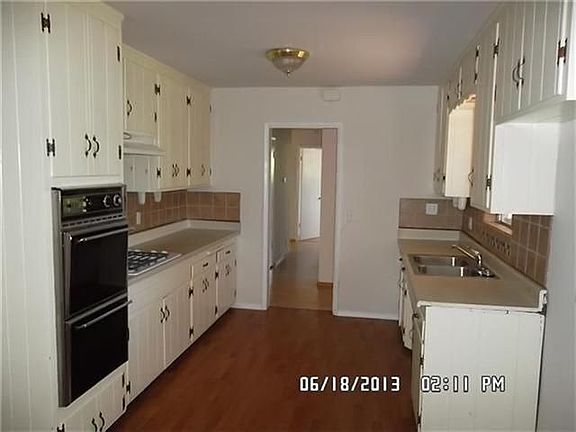 4th image of 2333 Saipan Dr