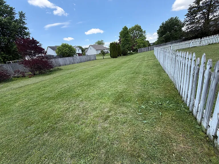 2819 Faith Ln — Photo 62