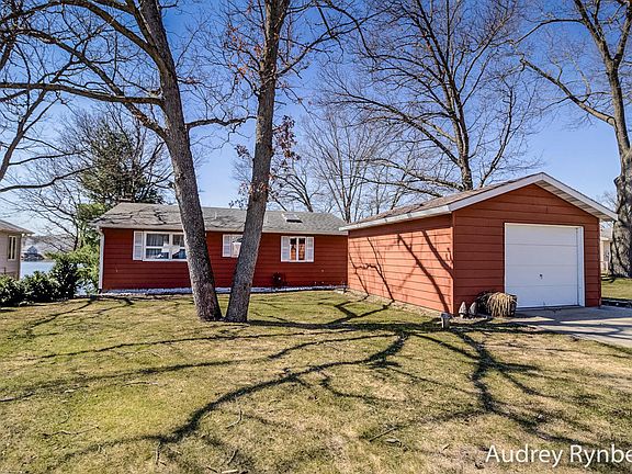 4th image of 8529 S Pine Point Dr