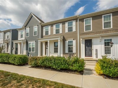 2013 Ashton Row, Bridgeville, PA, 15017