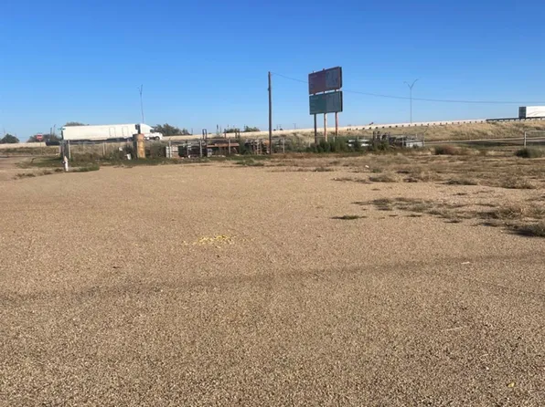 306 E 3rd St, Abernathy, TX 79311