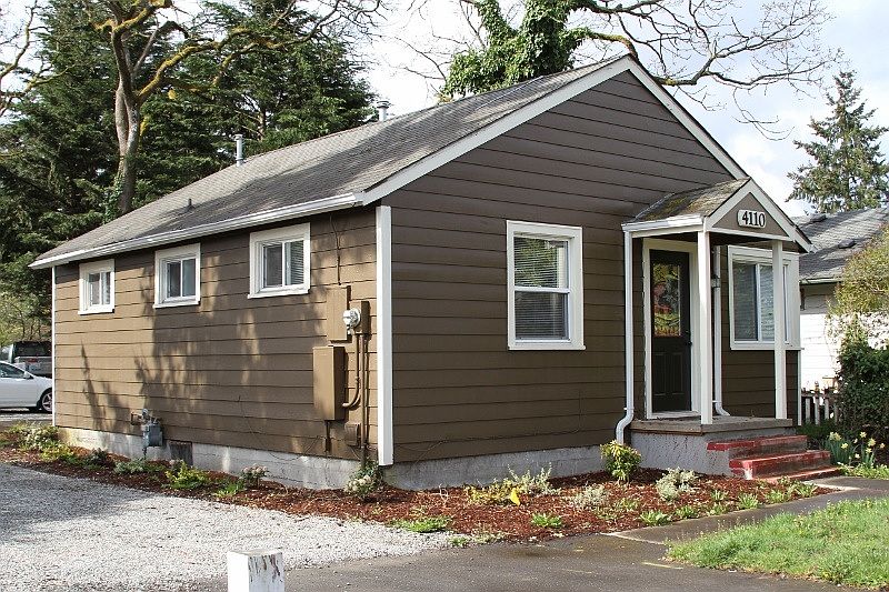 1st image of 4110 108th St SW