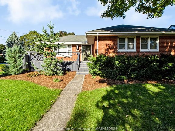 2nd image of 81 Devon Rd