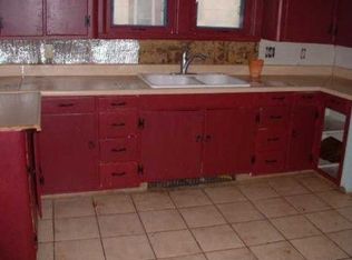 121 Elizabeth St, Plymouth, WI 53073