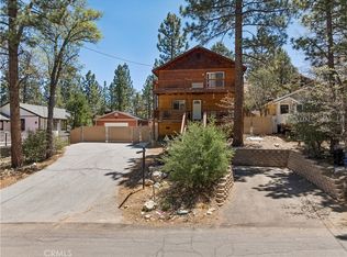 879 Spruce Ln, Sugarloaf, CA 92386