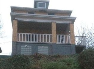 320 Duss Ave, Ambridge, PA 15003