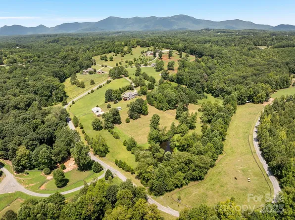 205 Arlys Ln, Tryon, NC 28782