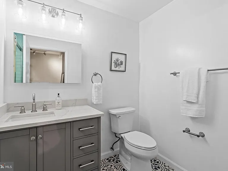 437 New York Ave NW #418 — Photo 7