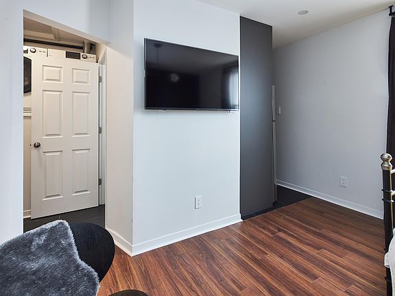 5th image of 331 Catherine St Unit 5