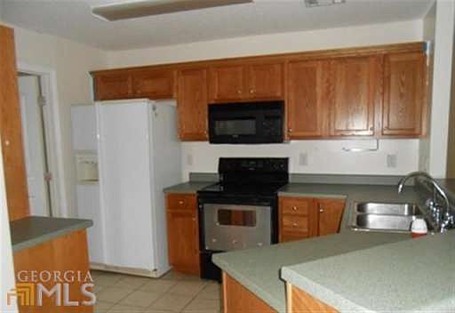 5th image of 310 Vanessa Dr