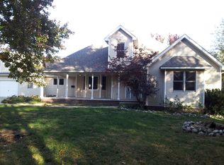 2526 Old Jacksonville Rd, Springfield, IL 62704