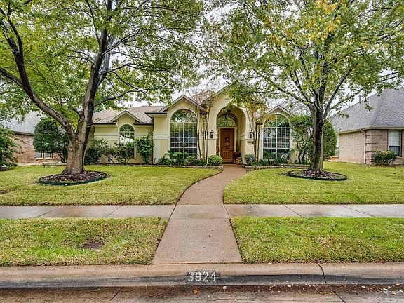 2nd image of 3924 Belton Dr