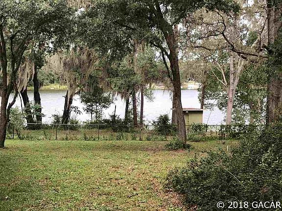 4th image of 165 Silver Lake Dr