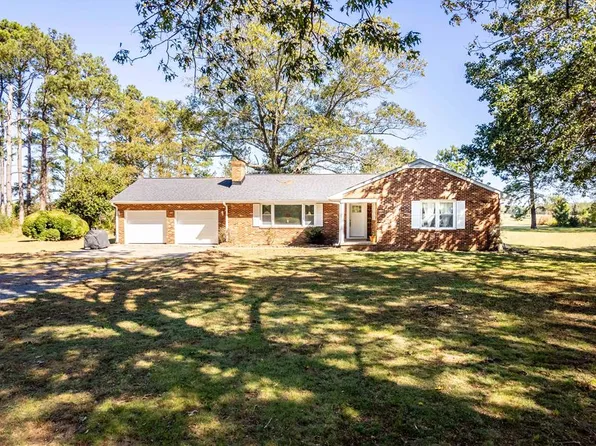 394 Springview Rd, Hague, VA 22469