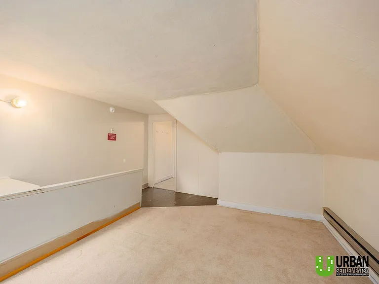 1122 S Walnut St — Photo 10