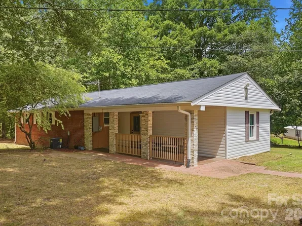 2220 Oldfield Rd, Rock Hill, SC 29730