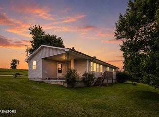 3824 Demory Rd, La Follette, TN 37766