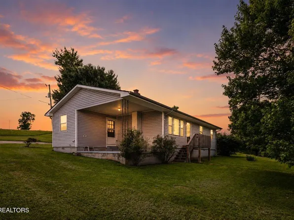 3824 Demory Rd, La Follette, TN 37766