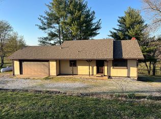 1719 Hawthorne Rd, Highlandville, MO 65669