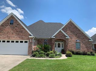 1830 Lindsey Ln, Nederland, TX 77627