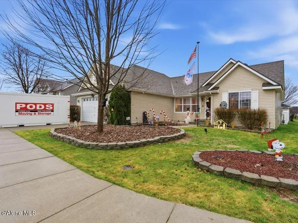 8300 N Ainsworth Dr, Hayden Lake, ID 83835